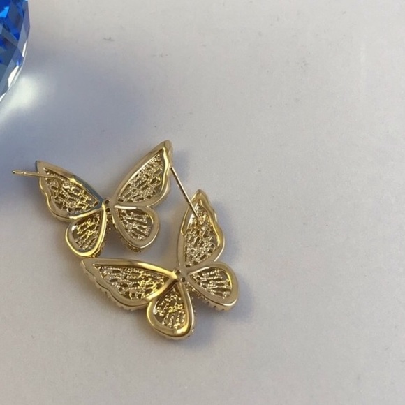 Baguette Butterfly Earring - Picture 6 of 10